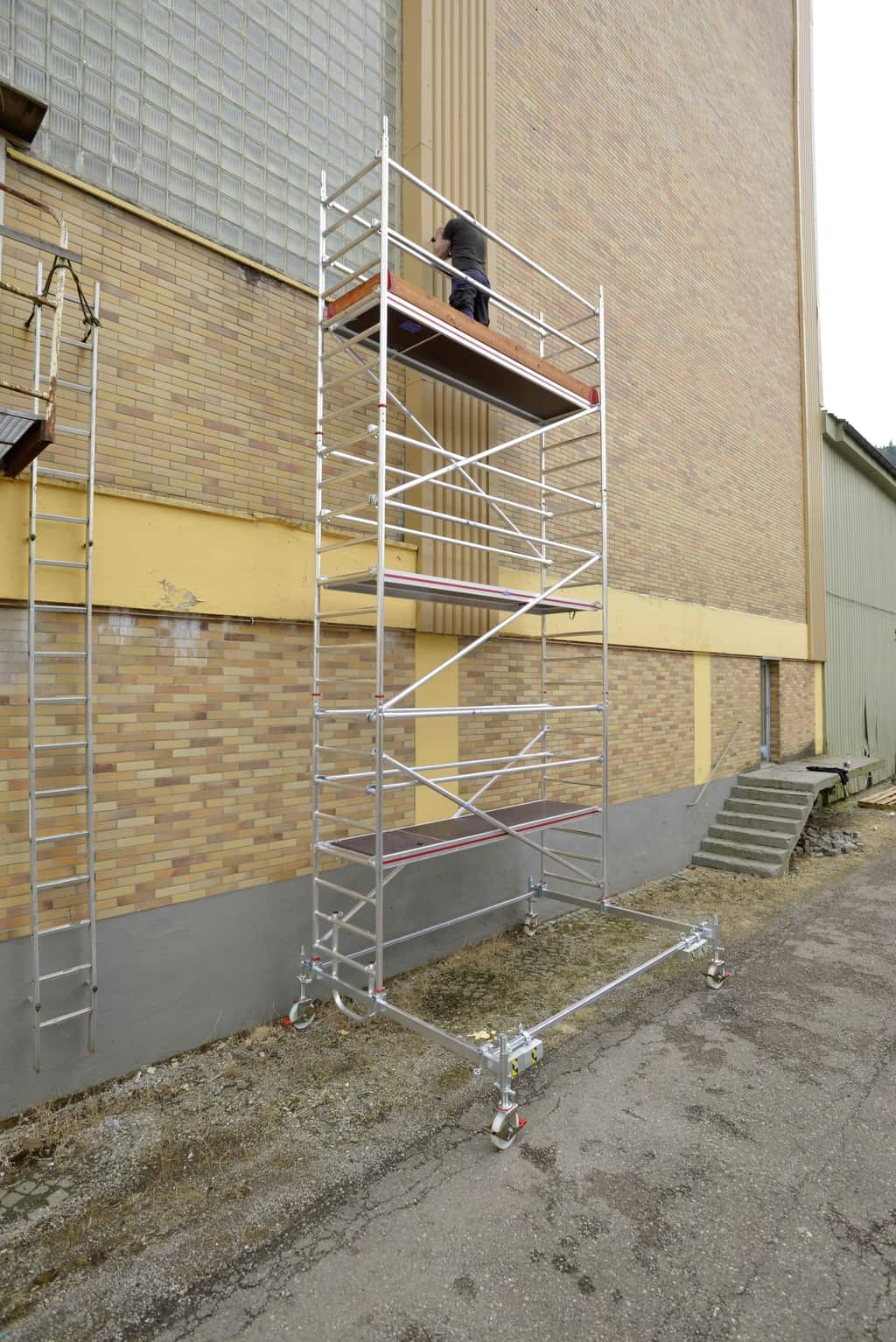 817109-Anwendung-01-scaled