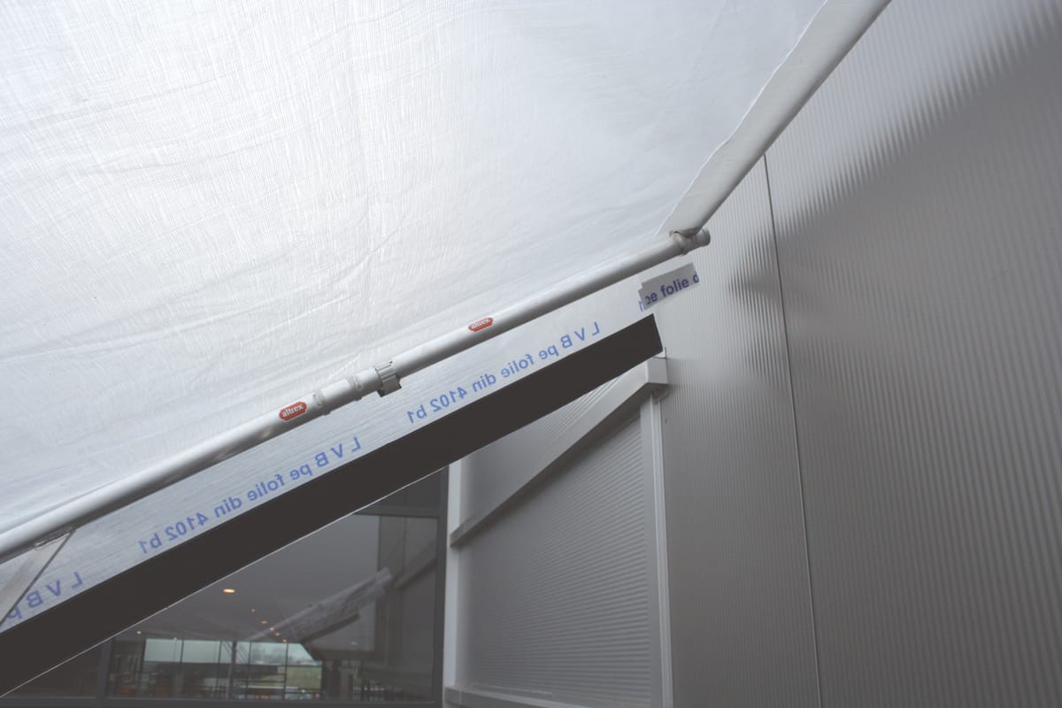 Altrex-Rollgeruest-Wetterschutzdecke-RS5-Serie_5
