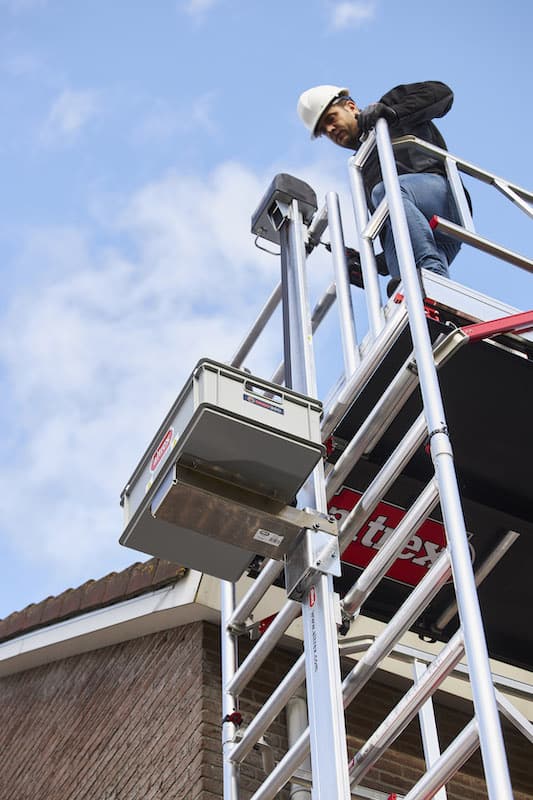 Altrex-Shuttle-Lift-System-Traegersystem-fuer-RollGerueste_S_001