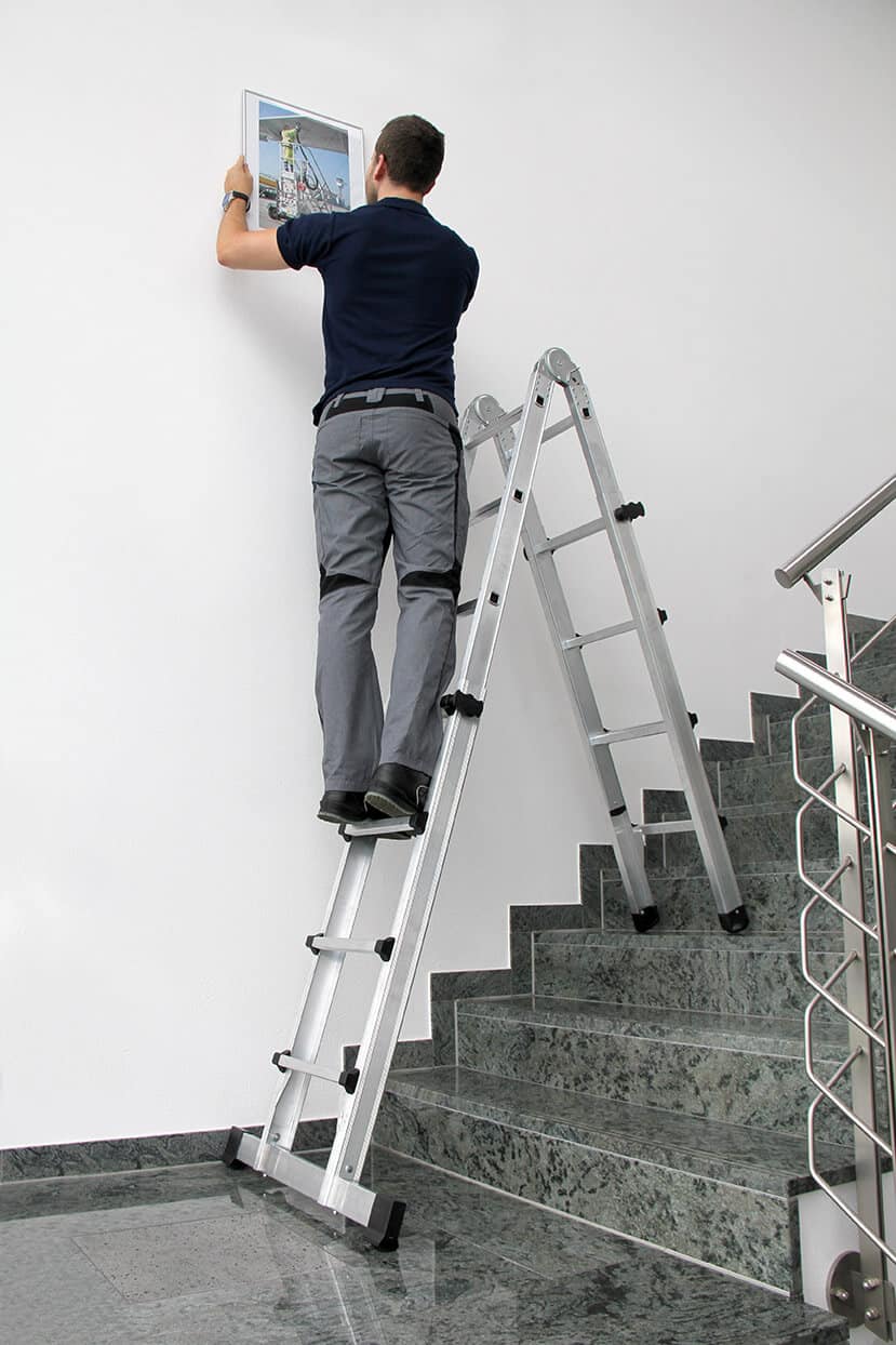 Guenzburger-Steigtechnik-Alu-Teleskopleiter-4-teilig-mit-Traverse