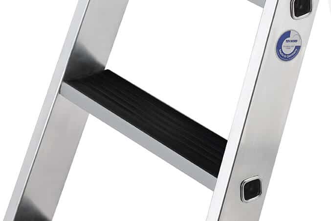 Guenzburger-Steigtechnik-clip-step