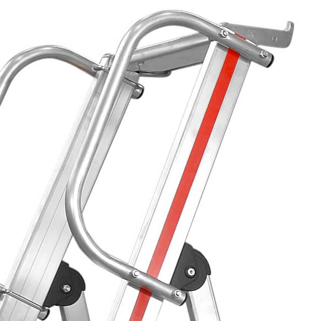 Hymer_8080_Plattformleiter_mit_Handlauf_7-1