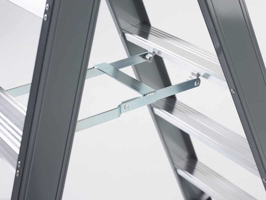 altrex-Alu-Stufenleiter-FALCO-FDO-mit-Sicherheitsbuegel_3