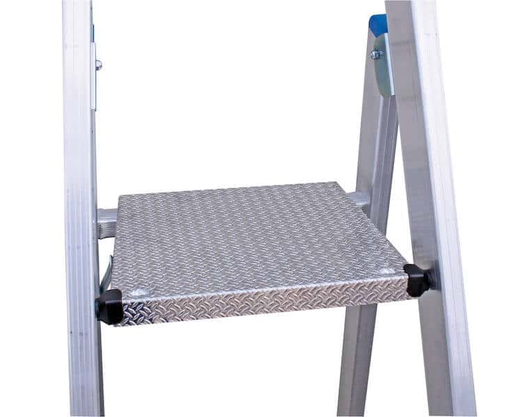 krause_stabilo_stufen_stehleiter_fahrbar_detail_3